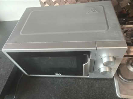 Photo of free Sia Microwave oven (Lowedges S8) #2