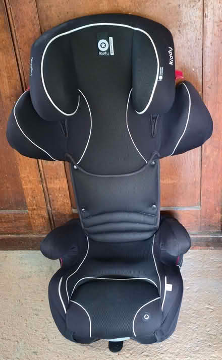 Photo of free Child Car Seat 4 to 12 years (Isofix) (The Hockering GU22) #1
