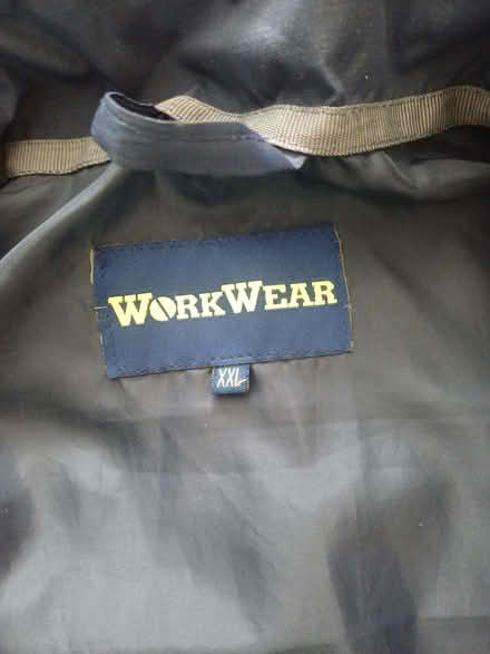 Photo of free Mens XXL Navy gilet (Haylands Way MK41) #4