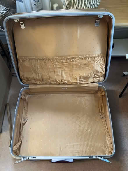 Photo of free Old Samsonite suitcase (Goffs Oak EN7) #4