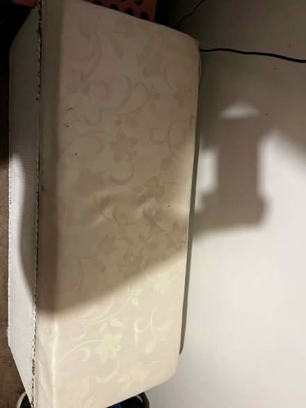 Photo of free Ottoman (Oxford, OX3 8) #1