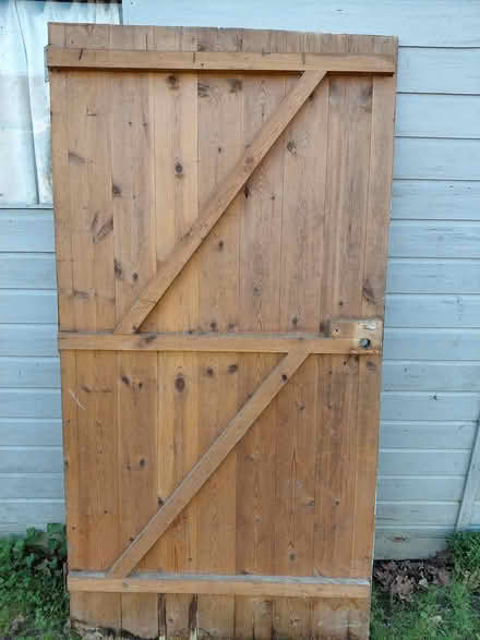 Photo of free Shed Door (Horsham Sx near station) #1
