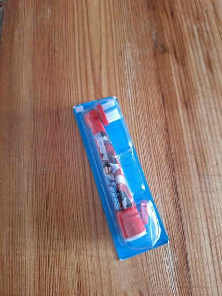 Photo of free Toothbrush head for a child's Oral B electric toothbrush (Kendal LA9) #1