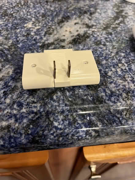 Photo of free plugs & chargers (Prospect and DeAnza) #1