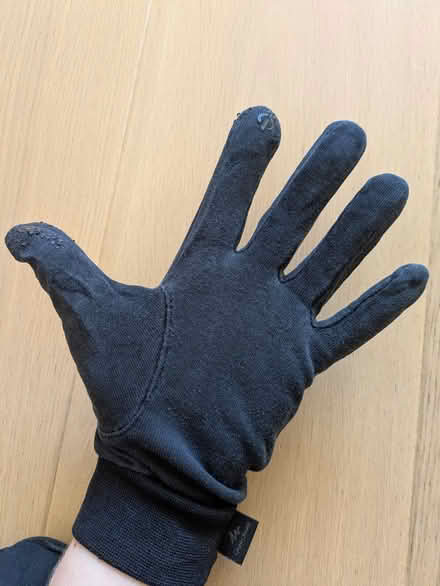 Photo of free 2x pairs gloves from decathlon (Crookes S10) #3