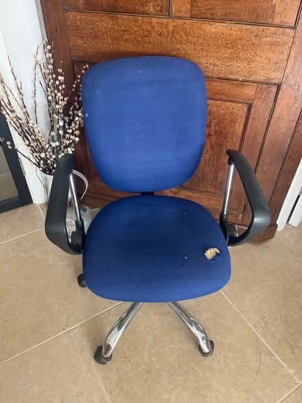 Photo of free Office swivel chair (Long Ditton KT7) #1