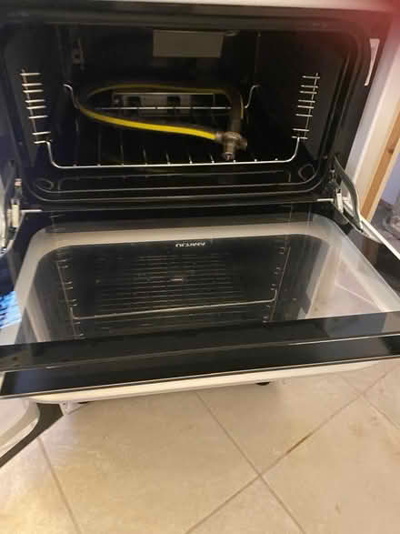 Photo of free Oven (Nw3 1BY) #3