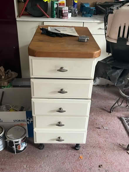 Photo of free Unit with drawers (Clontarf) #1