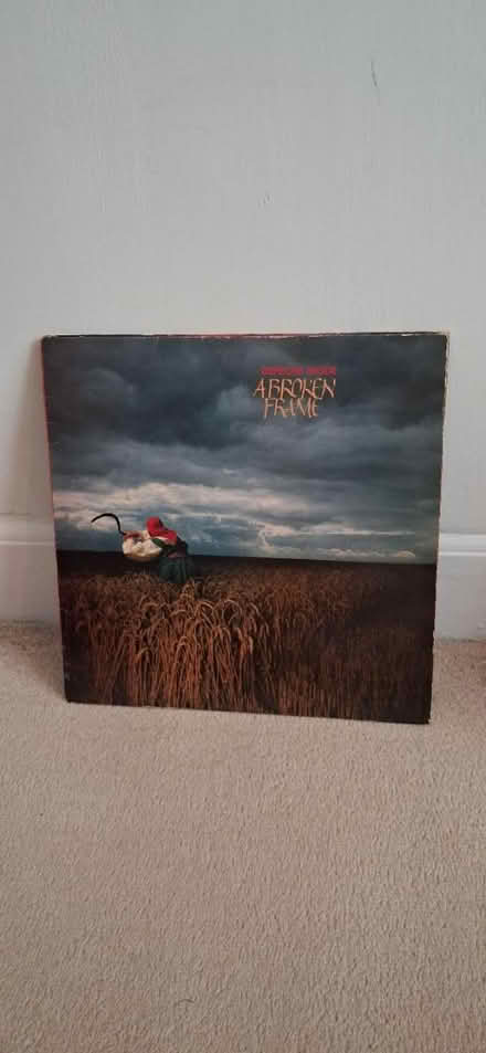 Photo of free Vintage vinyls and cassette (LE2) #2