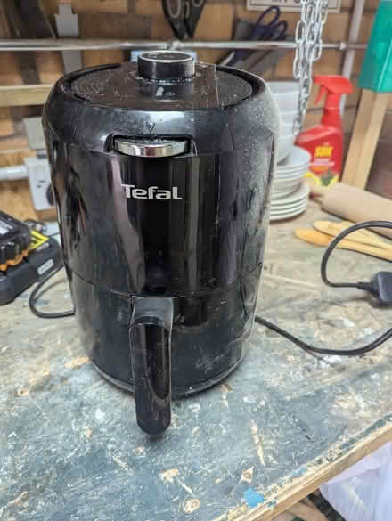 Photo of free Air fryer for one (OL11 Rochdale) #1