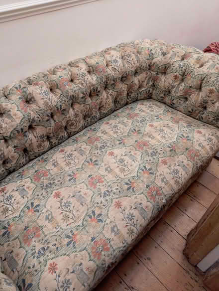 Photo of free chesterfield sofa (islington N1) #3