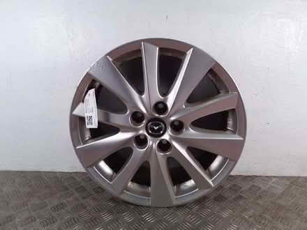Photo of free 2014 MAZDA CX-5 Mk1 17 Inch Alloy Wheel Multi Spoke 7J x 17 (Buckhurst Hill IG9) #1