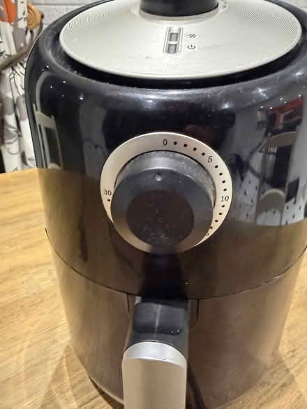 Photo of free Air Fryer (Round Spinney) #2