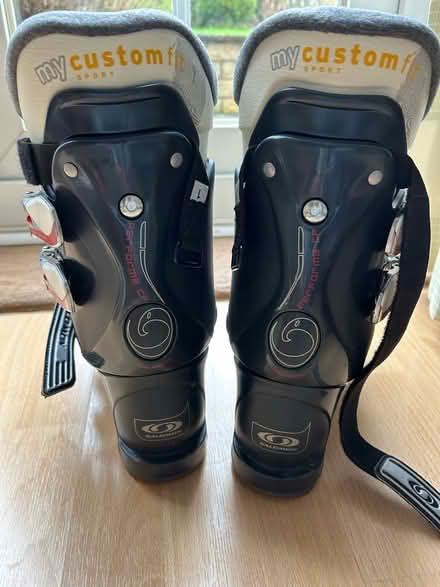 Photo of free Ladies Ski boots, size 5, plus bag (Barkham RG41) #2