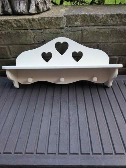 Photo of free New shelf (PR25 leyland) #3