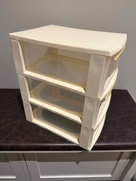 Photo of free Small plastic drawers (Hersham KT12) #1