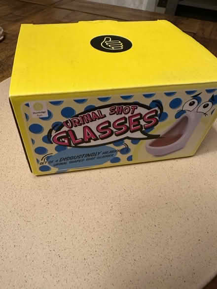 Photo of free ‘Urinal’ shot glasses novelty (Ingatestone CM4) #1