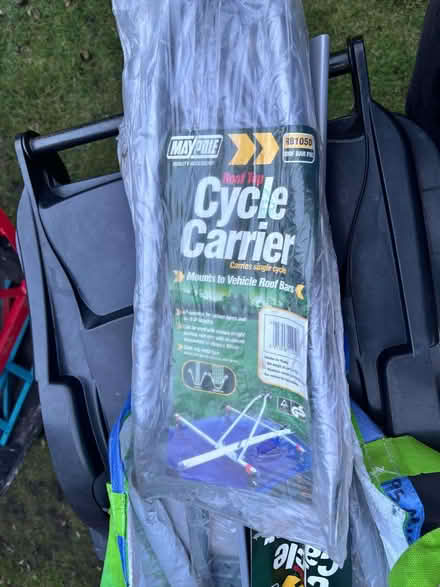 Photo of free 2x Maypole cycle carriers (AB10) #2