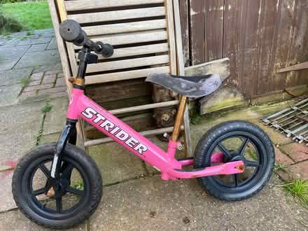 Photo of free Pink Strider bike 14inch (Finchley N3) #2