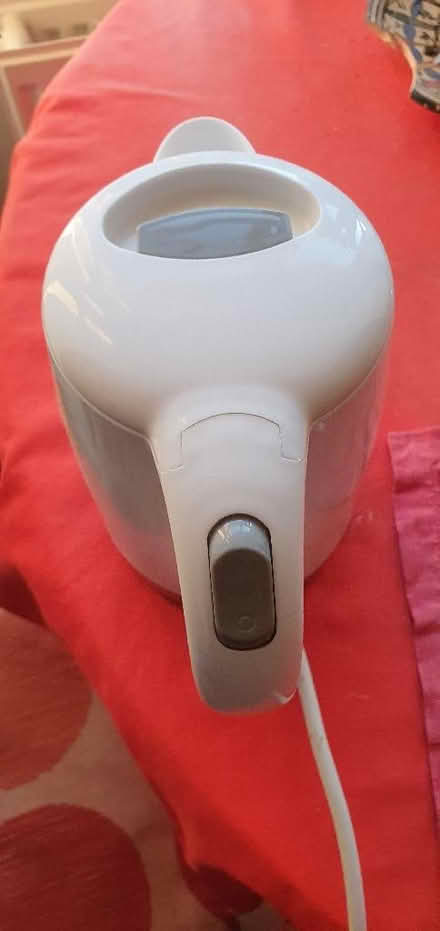 Photo of free Small size electric kettle (Hartington Road BN2) #3