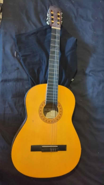 Photo of free Broken/cheap guitars 3 total (Crosspool S10) #2