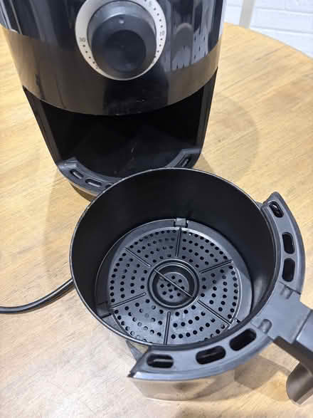 Photo of free Air Fryer (Round Spinney) #4