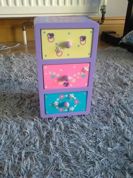 Photo of free kids small jewelry box (Shenley Brook End MK5) #1