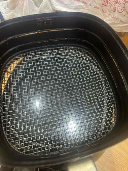 Photo of free Philips large air fryer (E17 Waltham Forest) #3