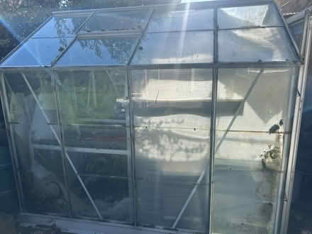 Photo of free Greenhouse (KT17 3BH) #1