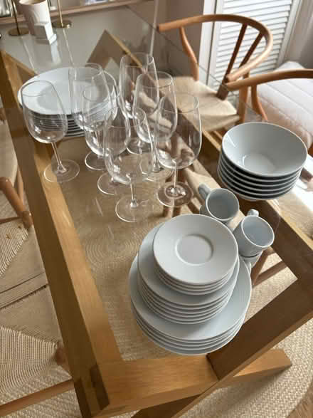 Photo of free dinner set (Notting Hill W9) #1