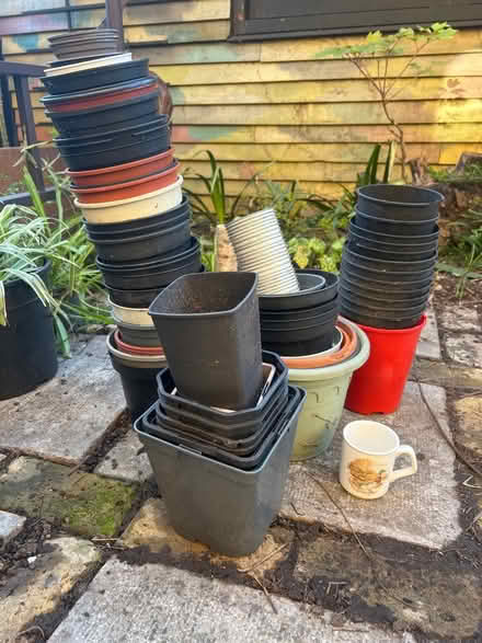 Photo of free Plant pots (Bethnal Green E1 5DE) #1