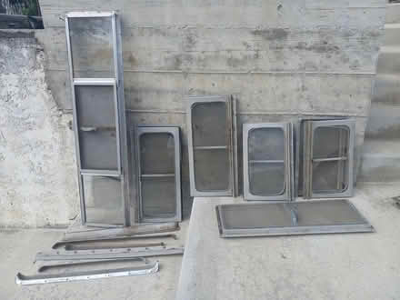 Photo of free 1964 Vintage camper (oakland) #3