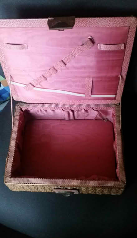 Photo of free Old make-up case (home NG10) #1