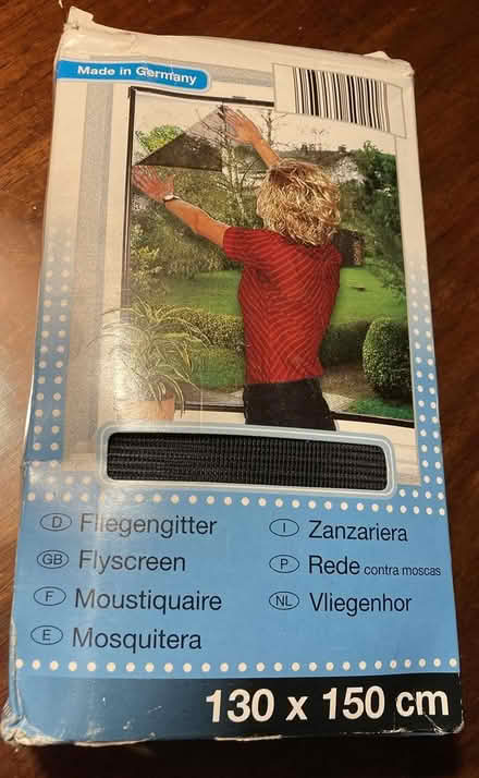 Photo of free Black insect screen mesh 130x150 cm (Alton GU34) #1