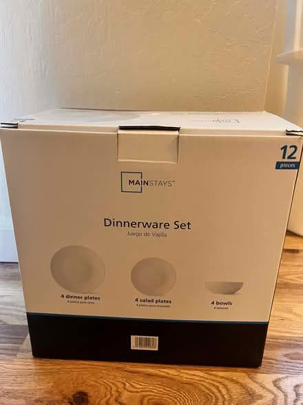 Photo of free White Stoneware Dinnerware Set (south bay) #1