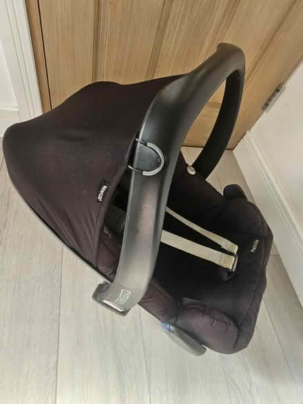 Photo of free Maxi Baby Car seat (Hall green B28) #2