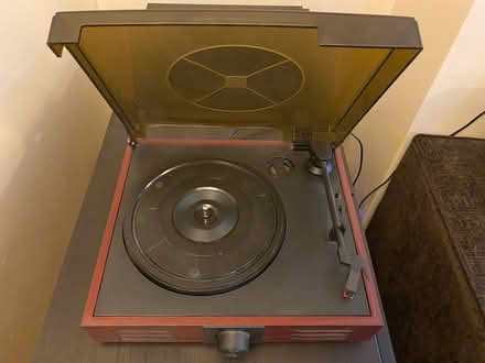 Photo of free JDW record player (Maidenhead SL6) #3