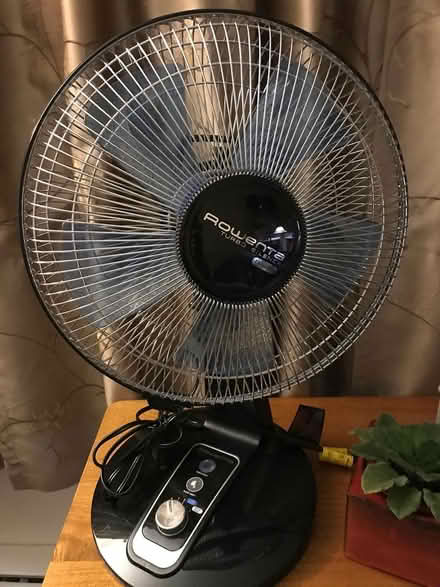 Photo of free Table Fan-needs work (29N) #1