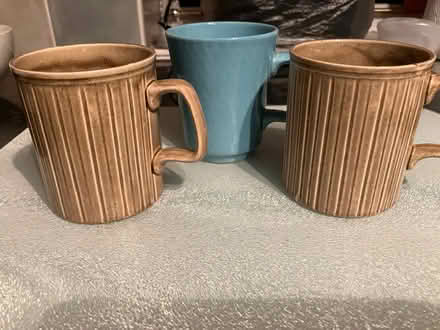Photo of free 3 Old Mugs (Bilton HG1) #1
