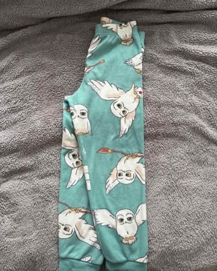 Photo of free harry potter pyjamas. unisex (enfield, north london) #3