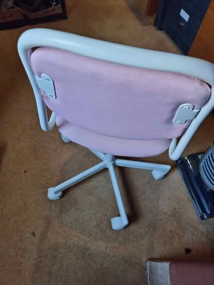 Photo of free Kids chair (Harrow Weald HA3) #2