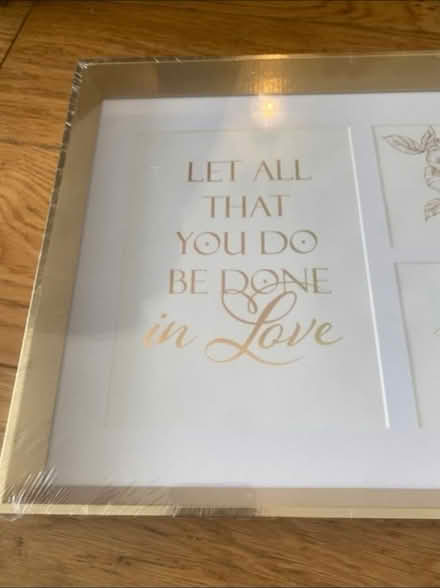 Photo of free Wall Decor (Cheshunt En8) #2
