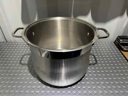 Photo of free Large Cooking Pot | Good Brand (Arlesey SG15) #1