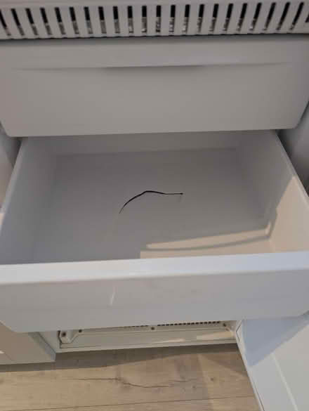 Photo of free Indesit Integrated Fridge Freezer (Huntingdon PE28) #3