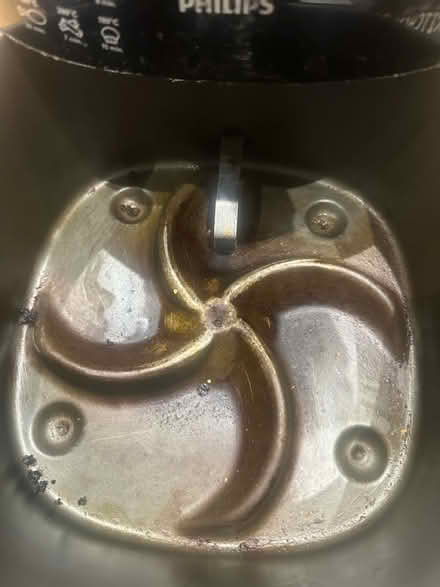 Photo of free Philips large air fryer (E17 Waltham Forest) #2