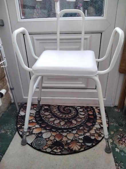 Photo of free White disabled buffet (White Walls BB8) #1