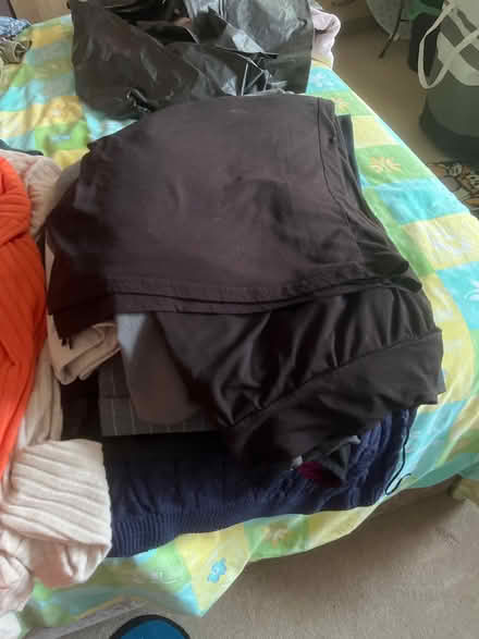 Photo of free Size 22 & 24 ladies clothes (Fallin FK7) #2