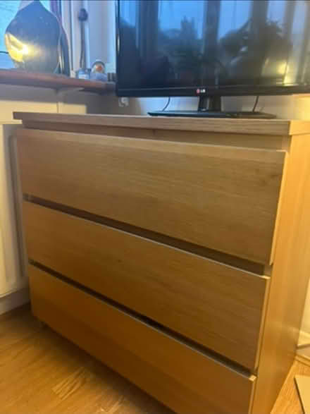 Photo of free Chest drawers (Holland Park W11) #1