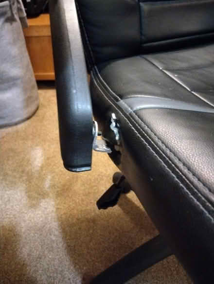 Photo of free Brazen Gaming Chair (Golden Triangle NR2) #3