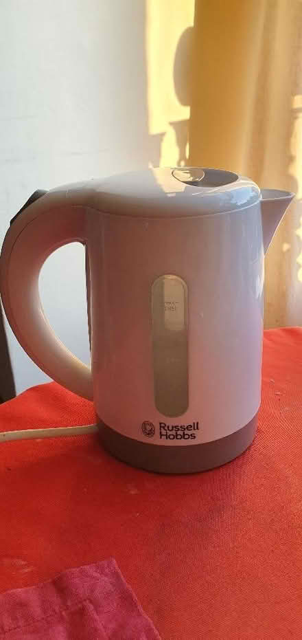 Photo of free Small size electric kettle (Hartington Road BN2) #2